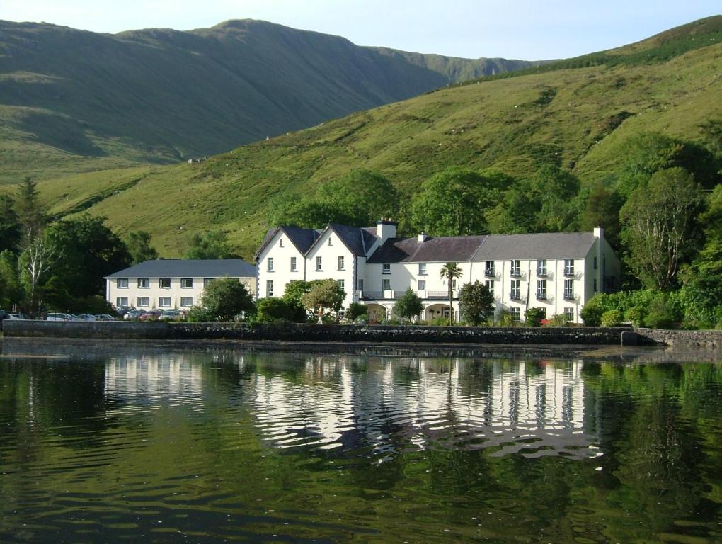 Leenane Hotel Leenaun Eksteriør bilde